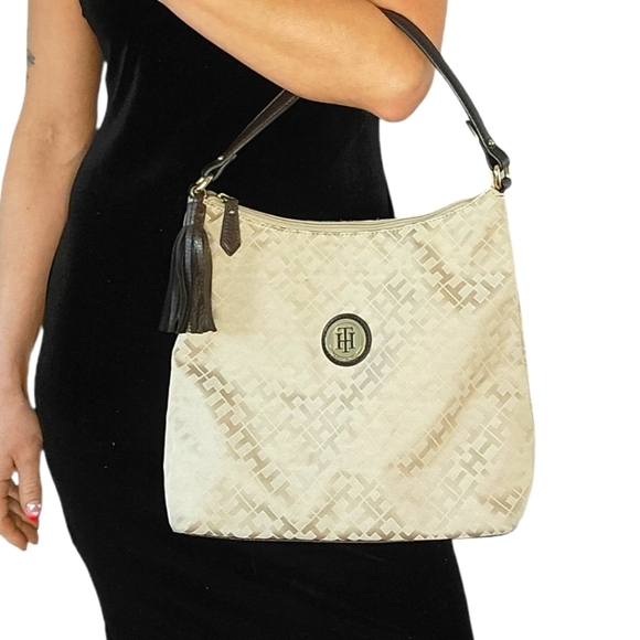 Tommy Hilfiger 12x10 Signature Handbag Creme Brown Fabric - Picture 4 of 7